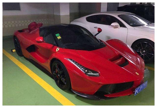 贾乃亮开4000万法拉利,却从来不洗,得知原因后:我也不舍得-新浪汽车