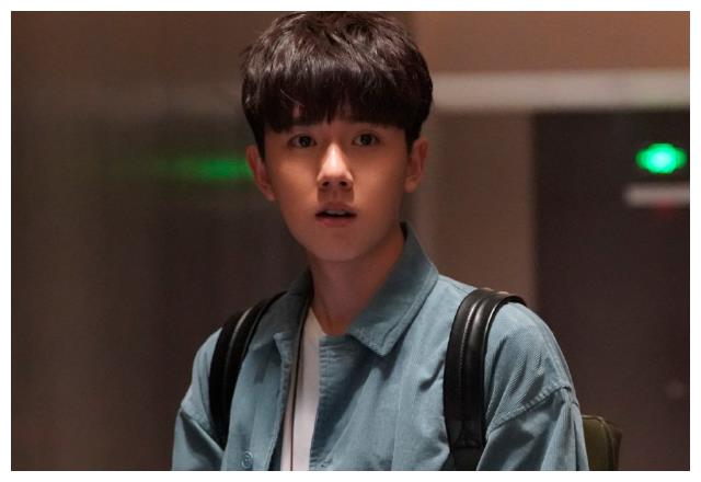 破茧首播获赞一口气连刷六集张耀这次押对了