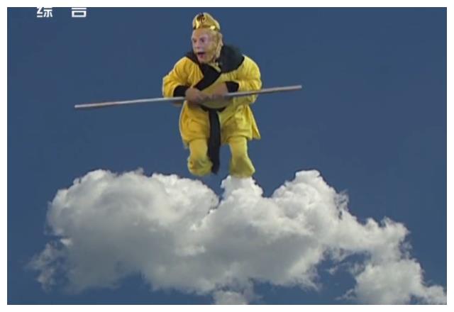 86版《西游记》中猴哥怎么解绳"特效"太简陋,一根烟就解决了