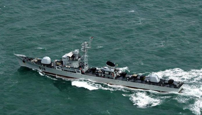 中国海军第一艘对海导弹护卫舰516号九江舰