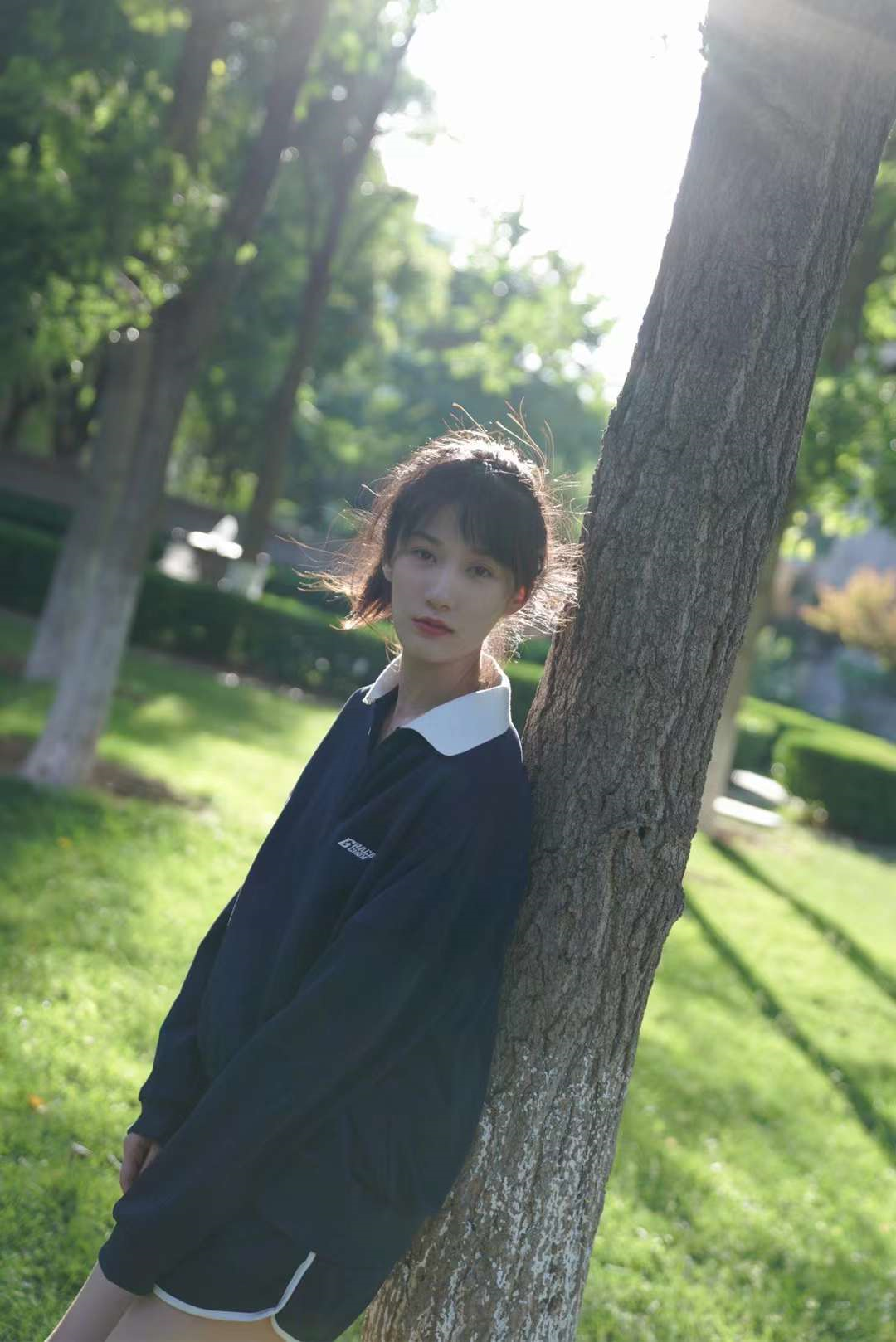 青年演员徐悦盛夏清凉小照勾勒青春悸动