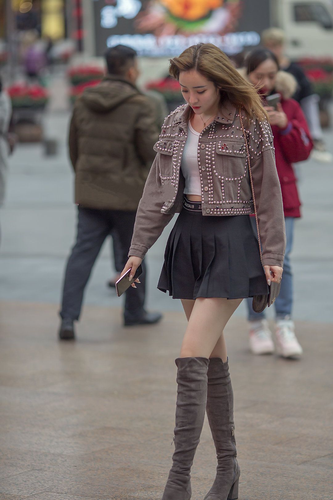 冬日的炫腿神器非长靴莫属小姐姐这些款式越穿腿越短