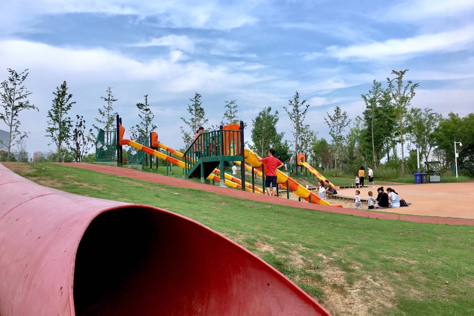 江夏中央大公园的儿童乐园(武汉江夏区)