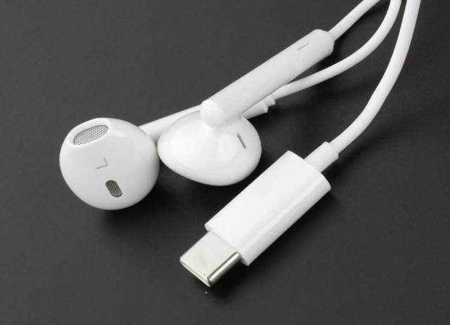 5mm耳机接口后 type-c接口耳机为何没火起来?__财经头条