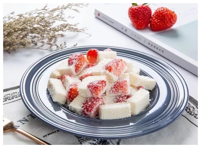 香兰教程 | 看一次就会的草莓椰奶冻