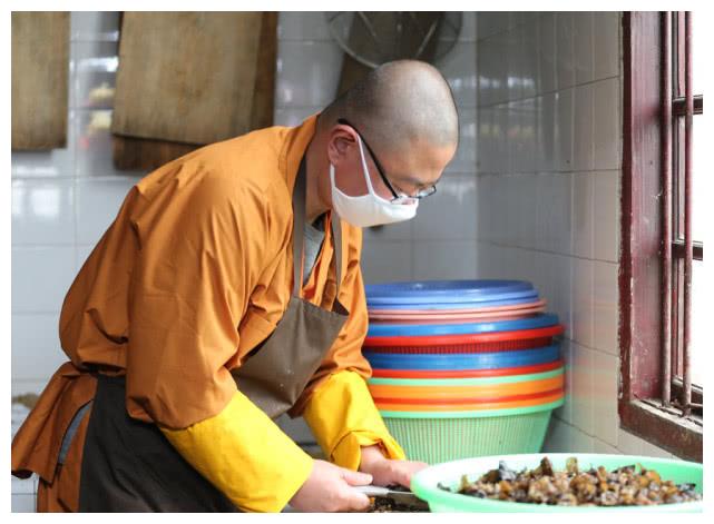 你知道少林寺僧人都是吃什么吗看了发现并不是那么简单