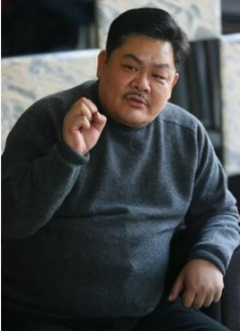 林雪自曝演戏时被女演员喂烂提子,是谁这么大胆对老艺术家不敬?