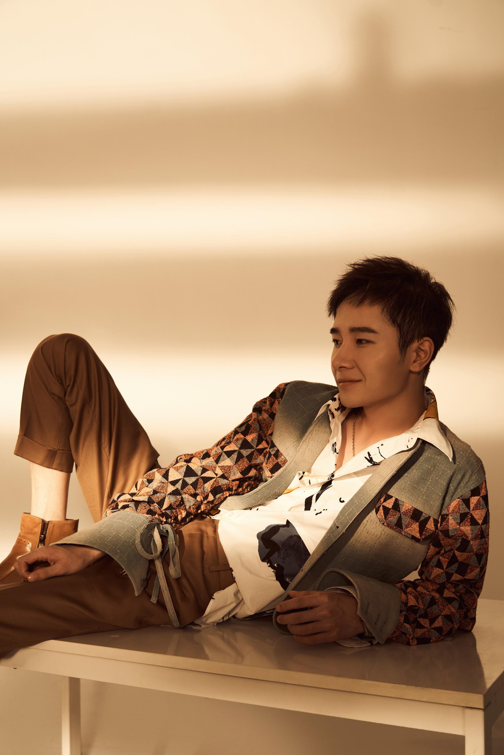 邓佳坤全新力作就躺在我的怀里甜蜜上线用浪漫唤醒这个春天