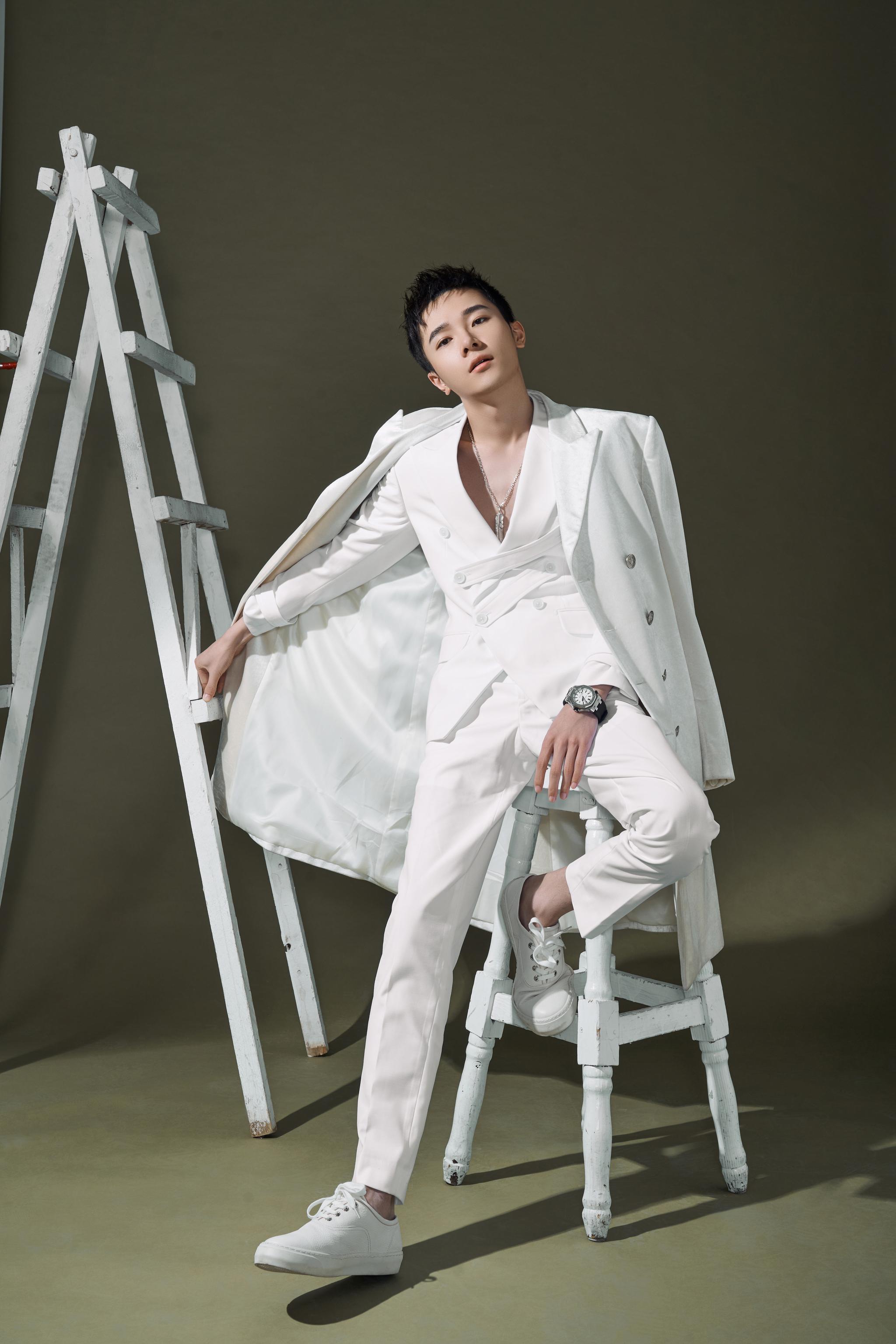 邓佳坤全新力作就躺在我的怀里甜蜜上线用浪漫唤醒这个春天