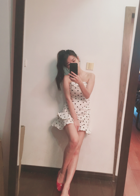 沫子自我介绍36d!国外小哥听了直接"吸溜",并邀她谈一些问题