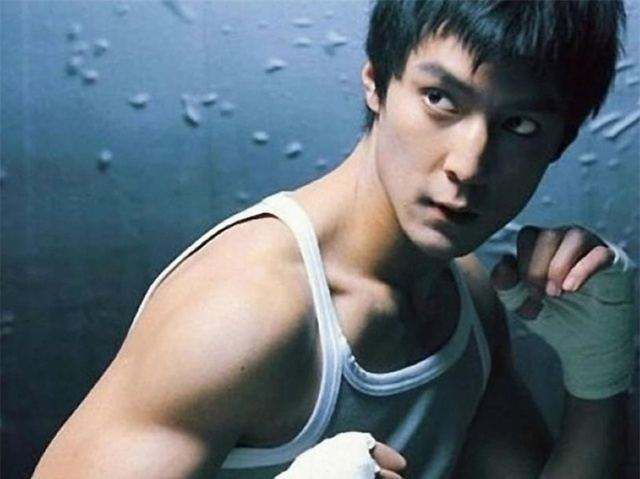 见义勇为的吴彦祖！曾救被骚扰女生遭醉汉砸破头，正义感爆棚休闲区蓝鸢梦想 - Www.slyday.coM