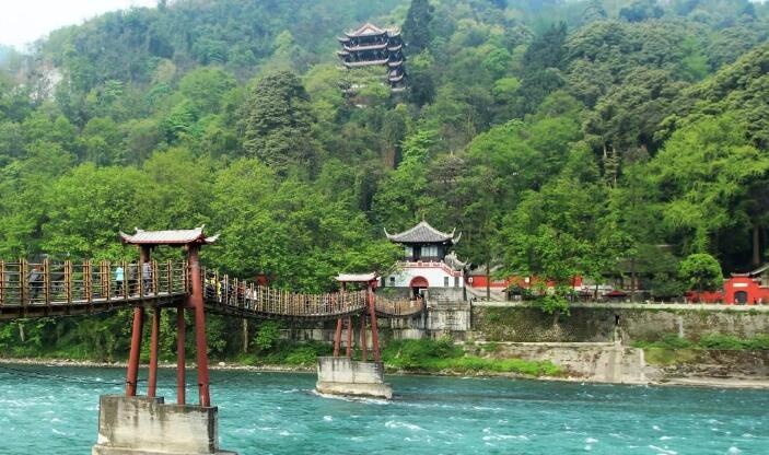 本次启动仪式上,成都,德阳,绵阳,遂宁,乐山,雅安,眉山,资阳8市旅游