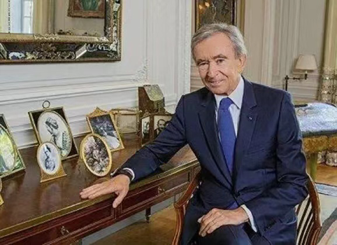 年薪300万才能买lv?真高端还是想营销?__财经头条