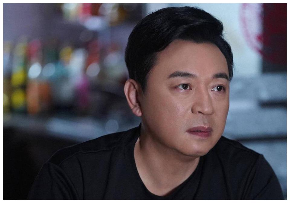 老戏骨张晞临,婚后变"妻管严",52岁老来得子,成人生赢家