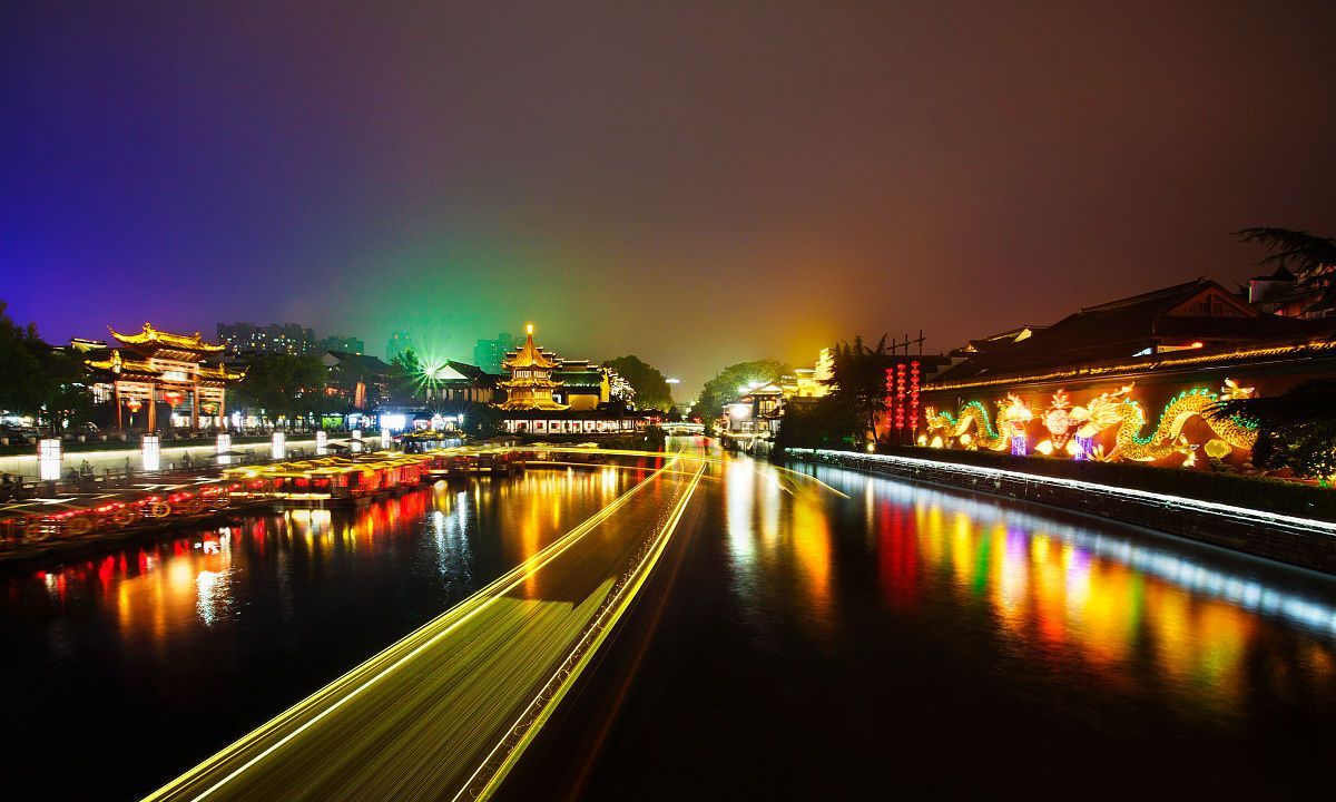 金陵城下,秦淮人家