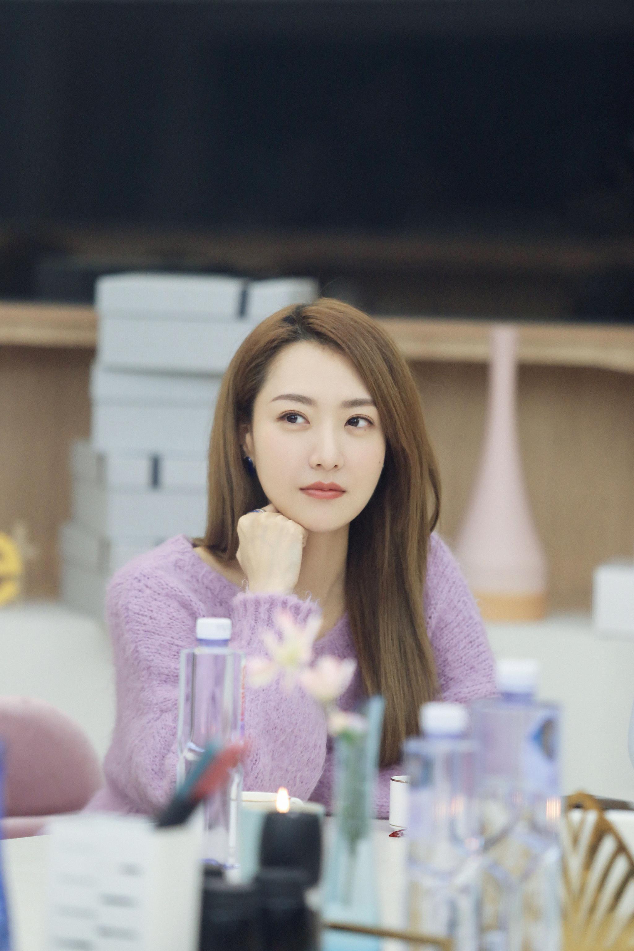 白冰入住怦然再心动征爱驿站开启心动之旅