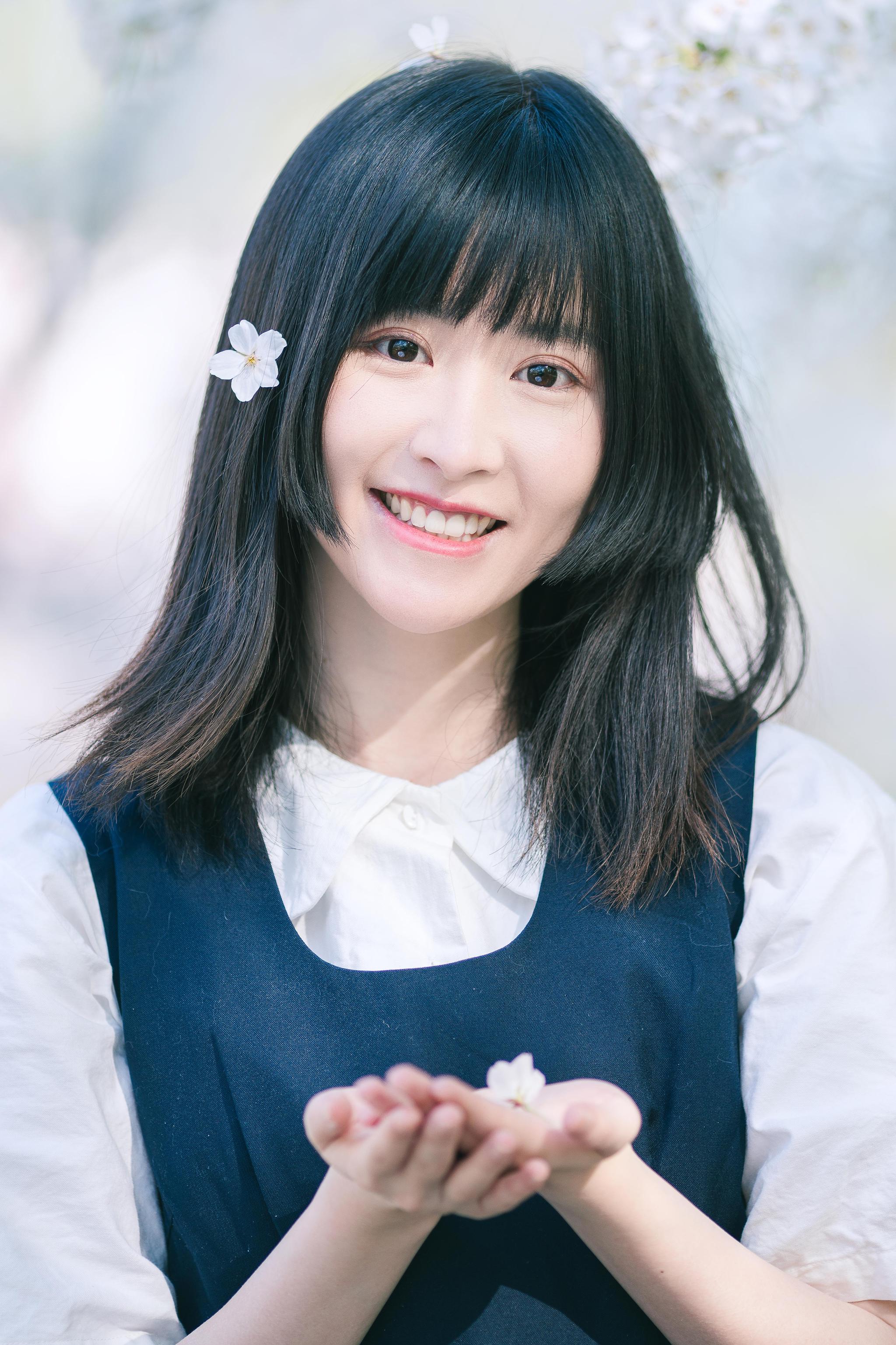 据悉,演员叶斯琦待播作品有电影《变异巨蟒》,在片中饰演女主董文娟.