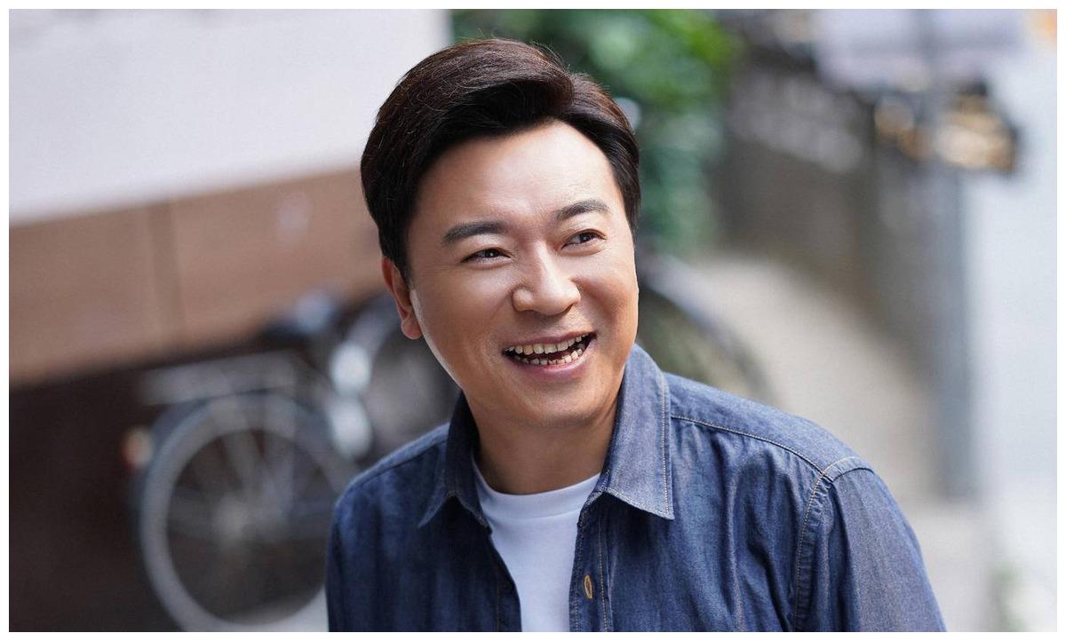 老戏骨张晞临,婚后变"妻管严",52岁老来得子,成人生赢家