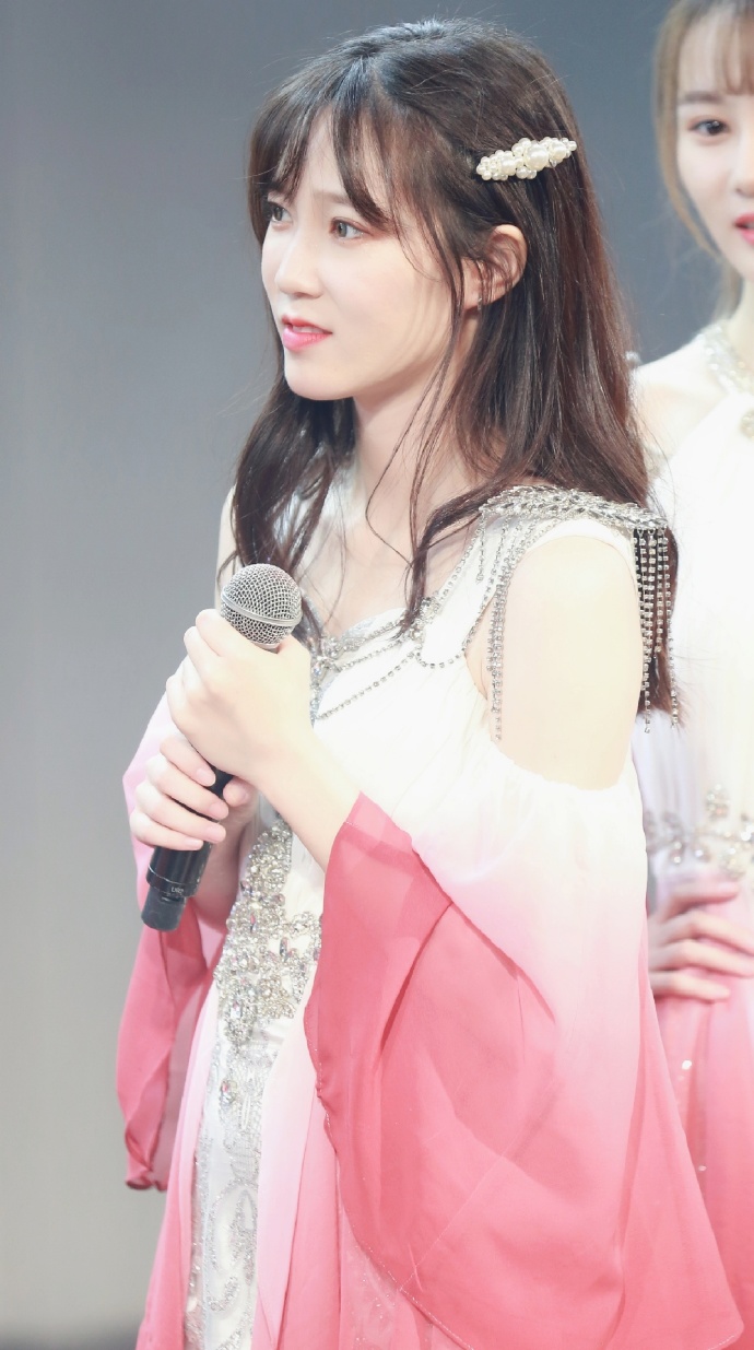 美少女snh48-袁雨桢迷人美照真好看_高清图集_新浪网