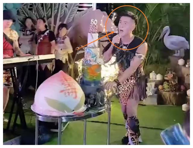 腹肌|张伦硕|钟丽缇_新浪新闻