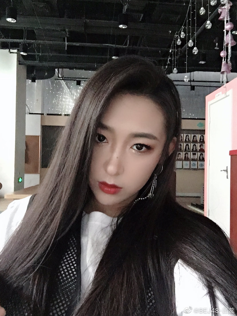 可爱美女bej48-吕蕊迷人写真美照真好看