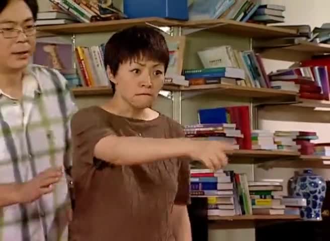 家有儿女:刘梅一回家,就追着刘星要打他,夏东海劝都劝不住