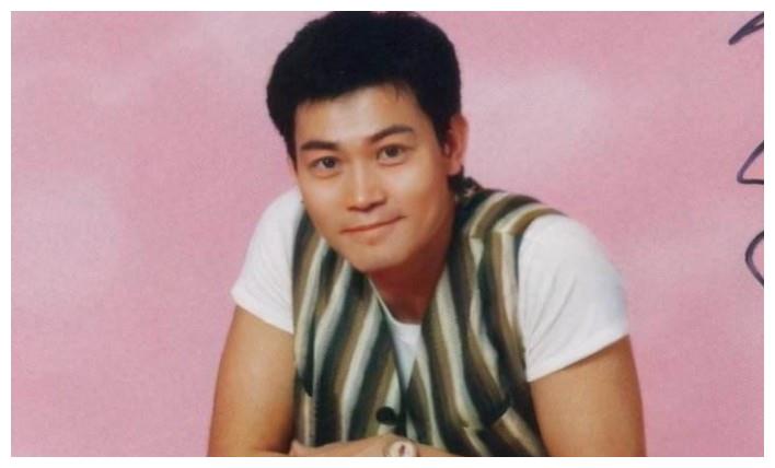 曾伟权年轻照片流出,一生未婚未育的他因肺癌离世