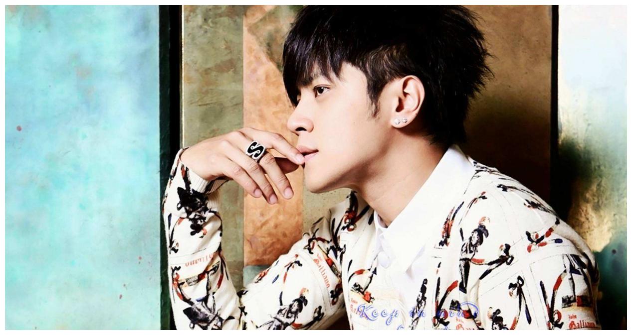 有多喜欢就有多难受,罗志祥女粉买下一栋楼的广告,网友:心累了