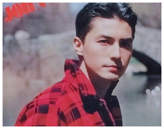 年轻时被误认为是外国人的"亚洲第一美男"尊龙有多帅__财经头条