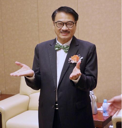 吴孟达家人灵堂外发声骨灰带回马来西亚人最重要是开心