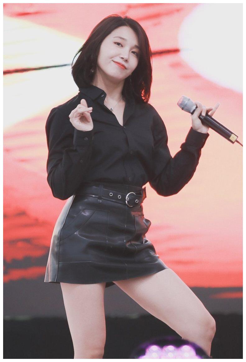 韩国7位笑起来超美的笑眼女星你最心动哪一位