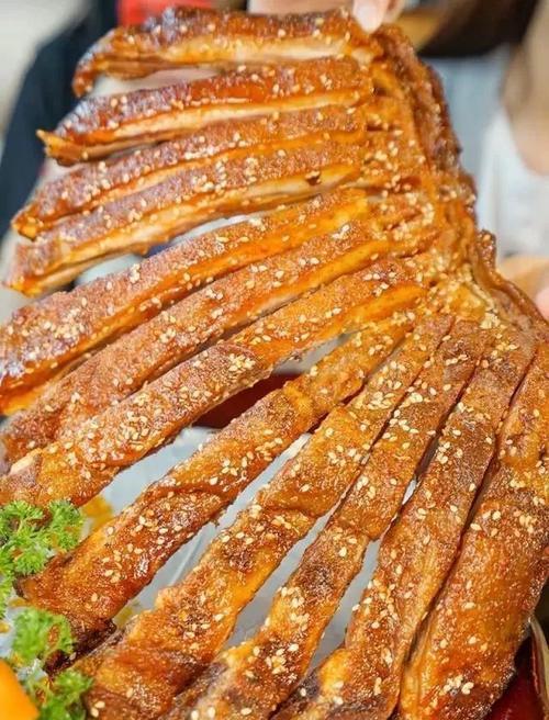 新疆烤羊排外酥里嫩口水直流