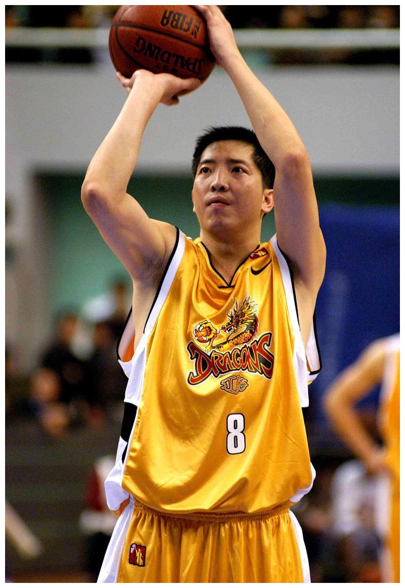 浙江:郑武 候选 :吴前郑武是出生在江南水乡浙江队,相比于出生在浙江