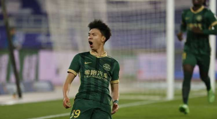 多方透露：王钰栋有望加盟多特蒙德
