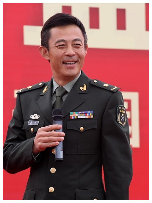 盘点影视圈军人出身的演员,实力吊打流量明星,要做就做最好的
