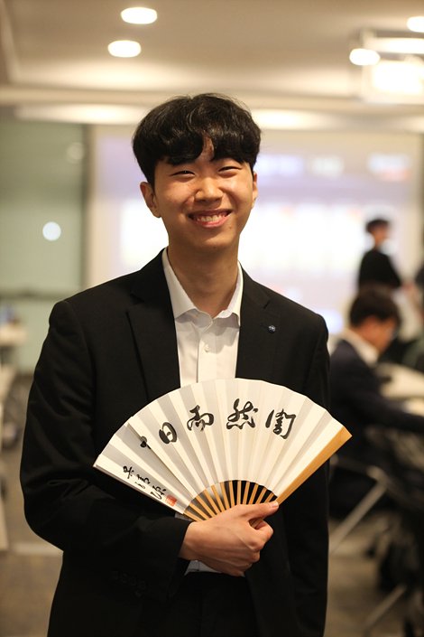 韩相朝六段世界第一人申真谞九段在lg杯16强赛中被早早淘汰是个令人