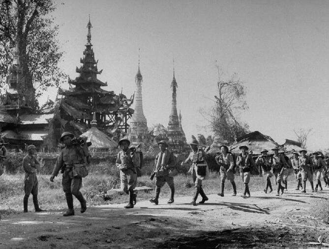中国赴缅远征军老照片曾被英美寄予厚望