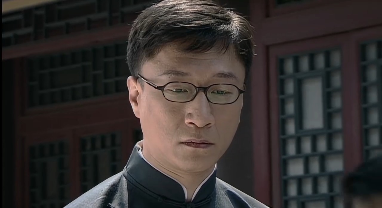 潜伏:余则成来找吕宗方,却发现吕宗方被杀了,余则成懵了!