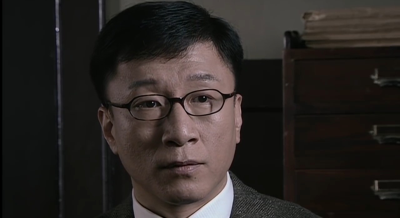 潜伏:吴敬中不让余则成回来上班,让他继续跟晚秋谈情说爱