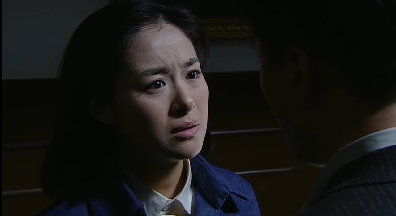 潜伏:余则成跟左蓝商量,要除掉马奎这个心腹大患!