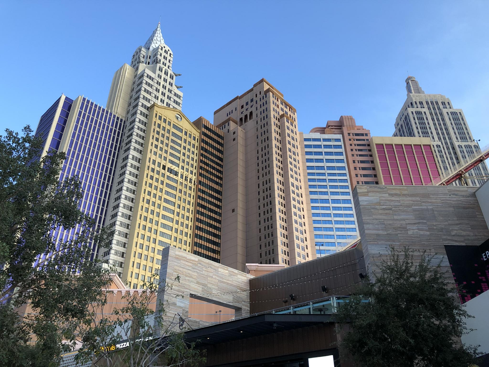 专家不建议年轻人掏空六个钱包凑首付,您认同吗?休闲区蓝鸢梦想 - Www.slyday.coM 专家不建议年轻人掏空六个钱包凑首付,您认同吗?休闲区蓝鸢梦想 - Www.slyday.coM