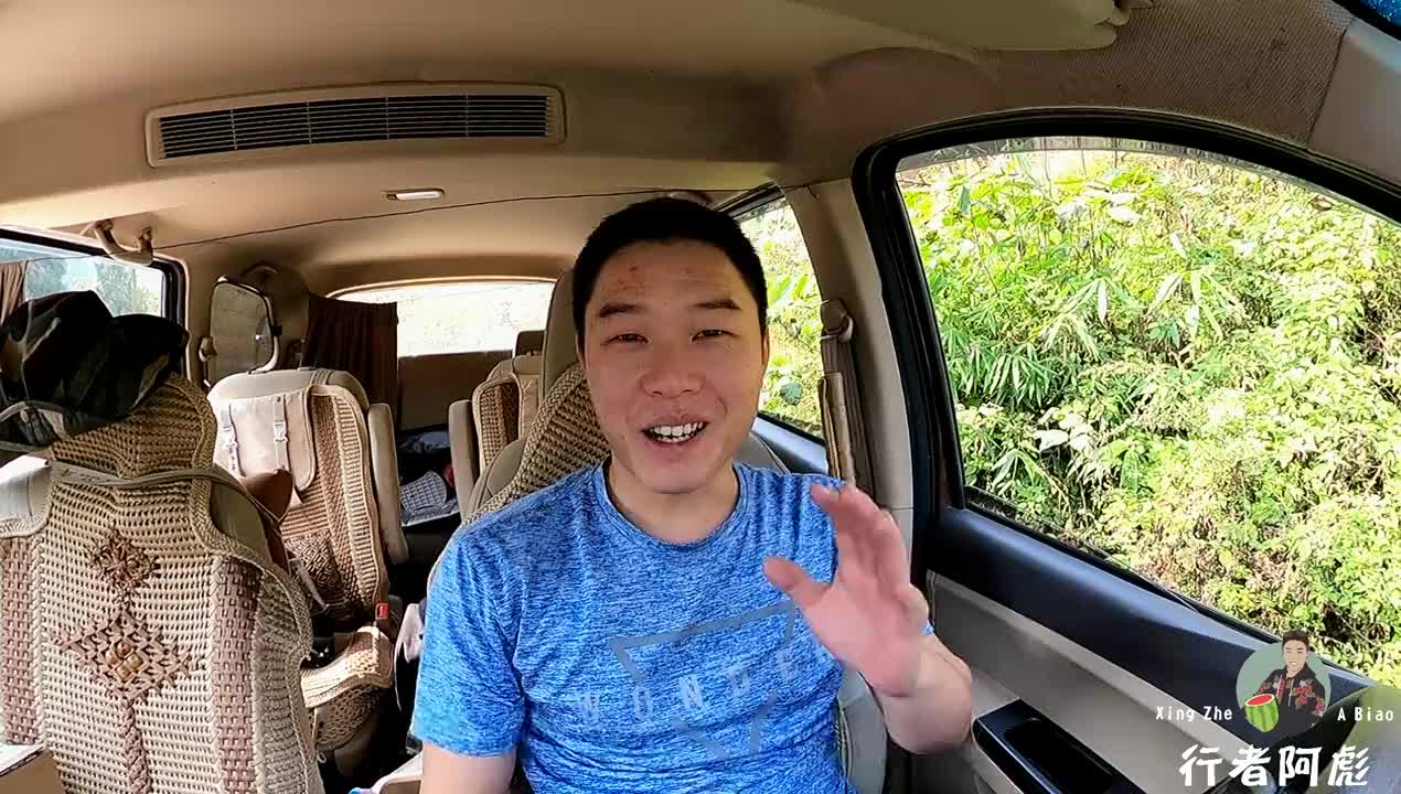 拍旅行视频一年多终于收到价值3000块的相机赞助了哈哈哈