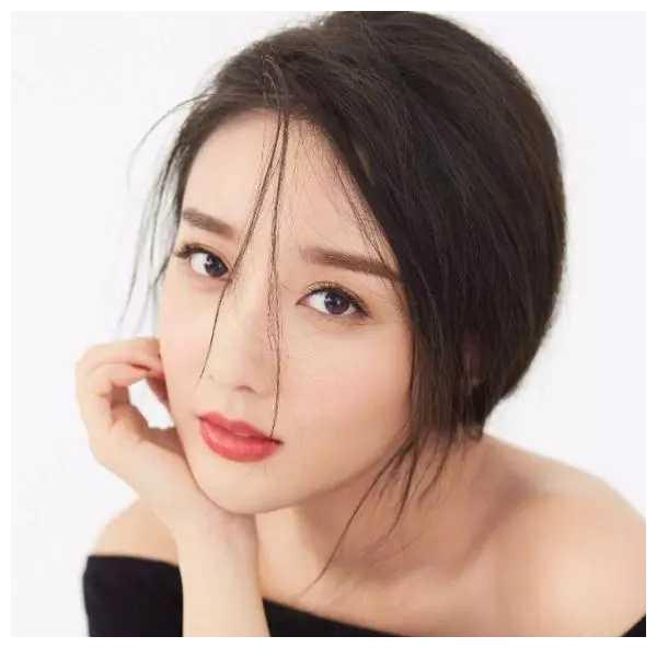 她曾是非诚勿扰的观众,却因颜值太高被导演发掘,如今成一线明星
