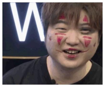 吴彤终于赔了范丞丞被坐碎的手机，知名制片人竟然抄袭<a href=