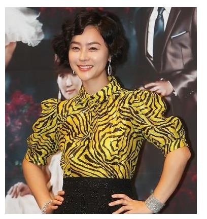 禹喜珍:韩国小泽真珠,恋爱长跑11年惨被抛弃,45岁依然单身|禹喜珍|李