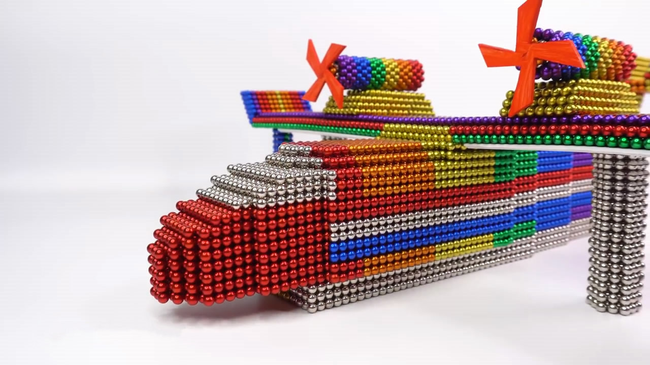 手工玩具作品,带你学习如何用巴克球拼装飞机模型!