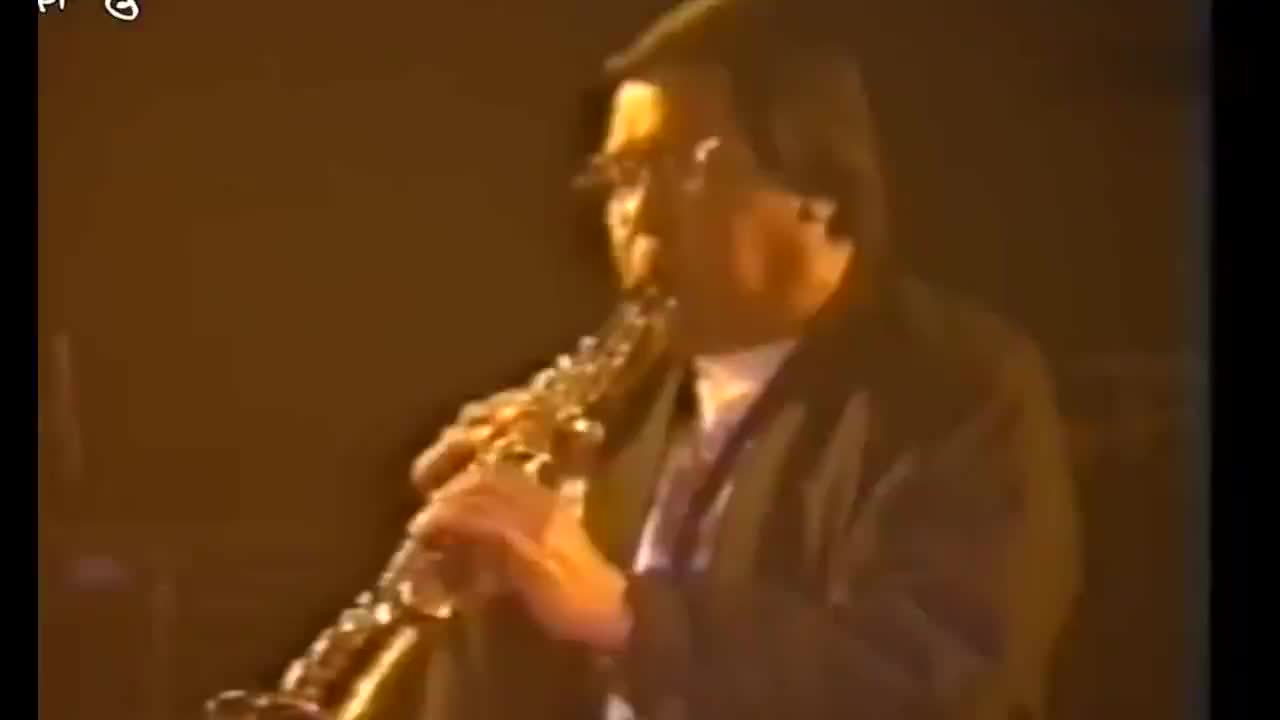 王菲演唱的一首梦醒时分非常好听美好的回忆