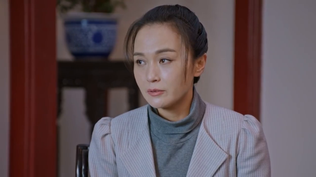 徐音说冯胜利是坏人,她觉得冯胜利瞧不起她,她是农村的眼睛还有