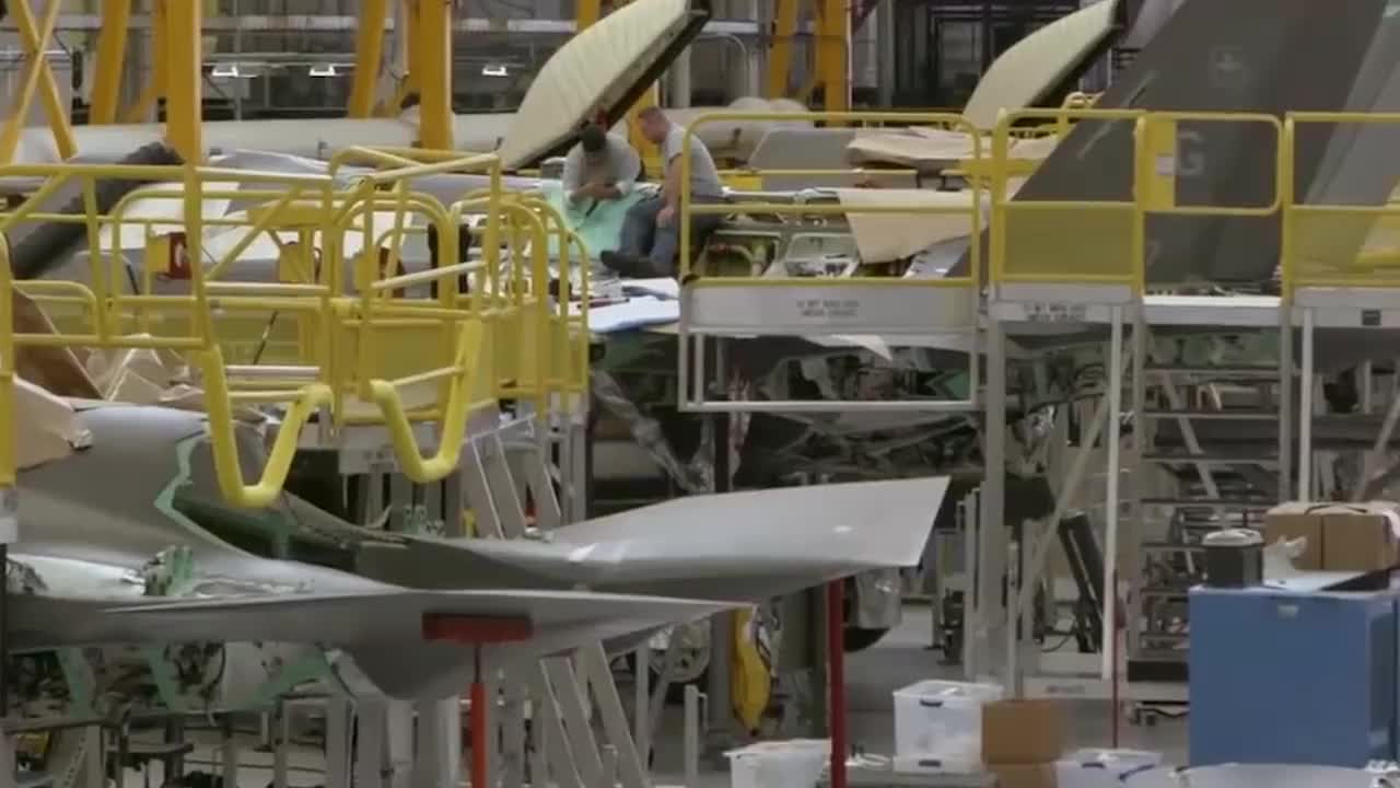 飞行员5000米高空拍下千层云: 20年飞行生涯第一次见