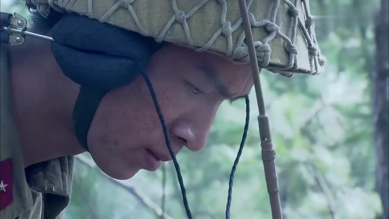 小鬼子追杀残兵,谁知遇到了铁血娘子军